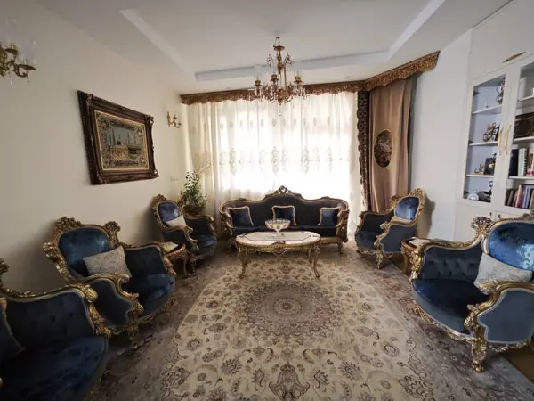 image ۱۳۲ متر آپارتمان جنوب میرداماد خ جلفا 0