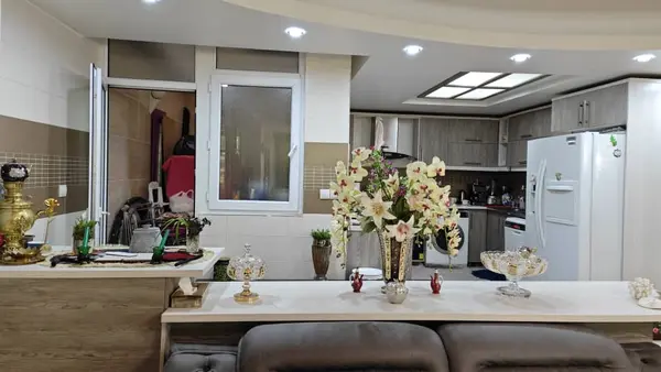 image ۱۳۲ متر آپارتمان جنوب میرداماد خ جلفا 6