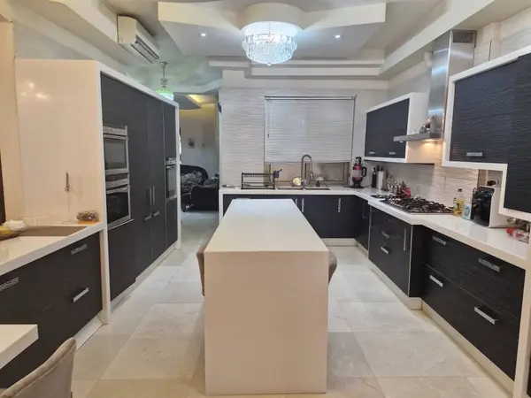 image ۲۹۲ متر آپارتمان تک واحدی دروس 3