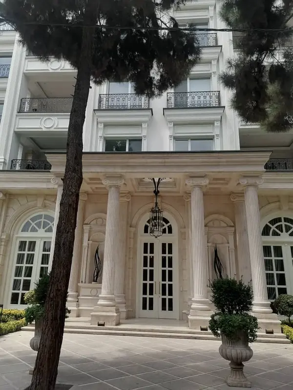 image ۲۰۰ متر ۳خواب مستر لوکس تراس بزرگ(لوکیشن بینظیر با ویو عالی) 4