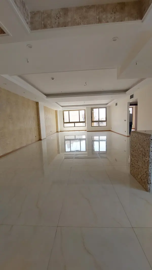 image نفت شمالی / 140 متر 2 خواب / تاپ لوکیشن 1