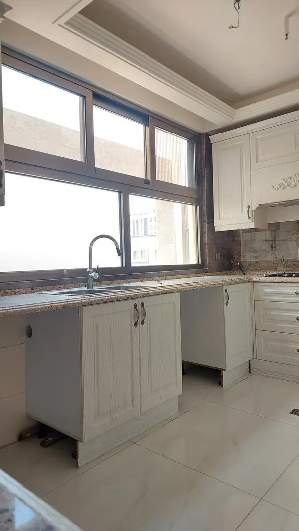 image نفت شمالی / 140 متر 2 خواب / تاپ لوکیشن 0
