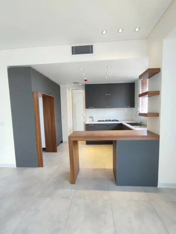 image ۱۴۰متر ۳خوابه تک واحدی کلید نخورده / قیطریه جنوبی 1