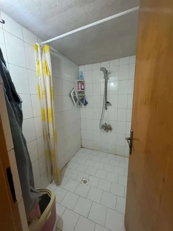 image شهرک ولیعصر/70 متر/حیاط دار 4